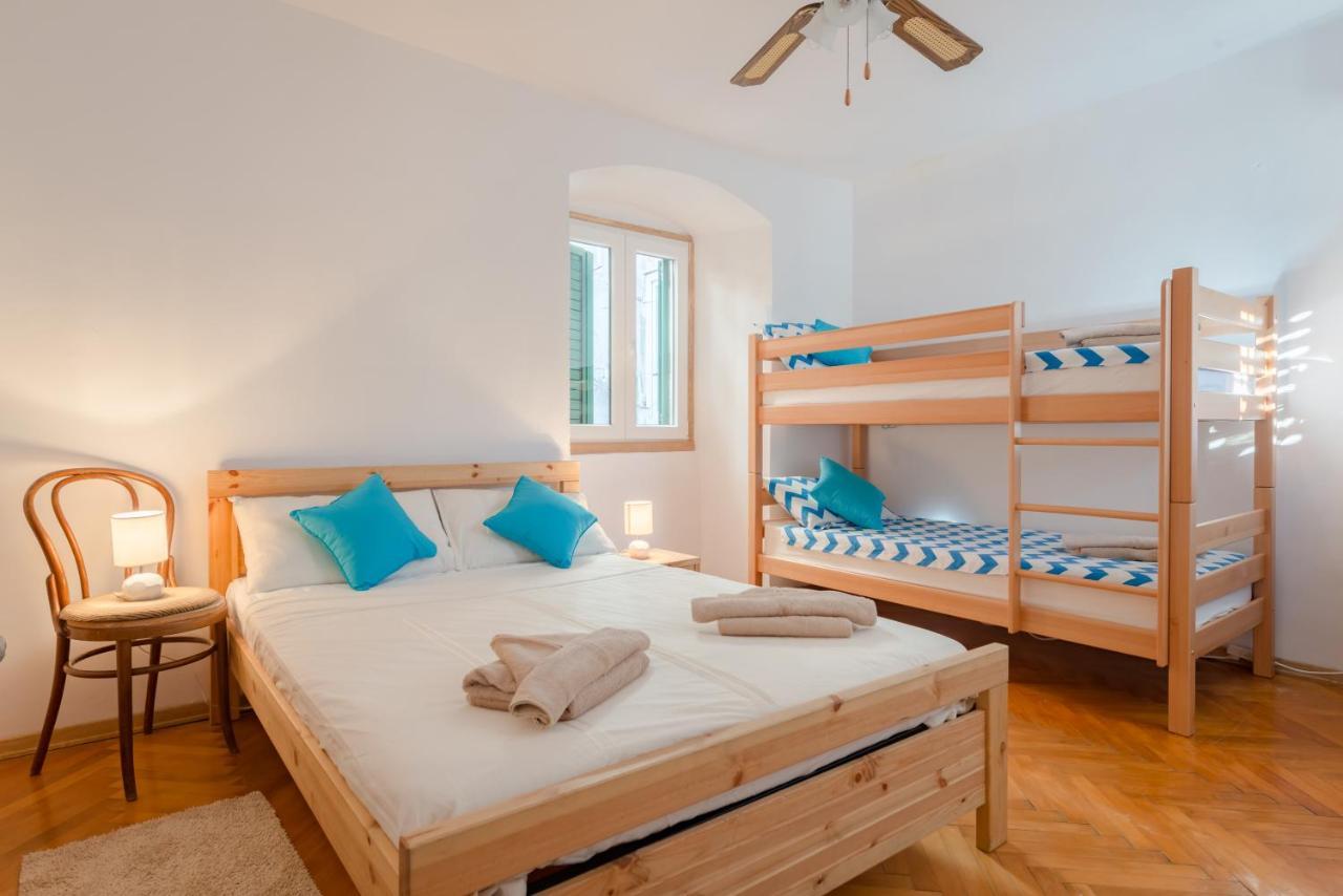 Lct Alberti Palace Apartment Split Exterior photo
