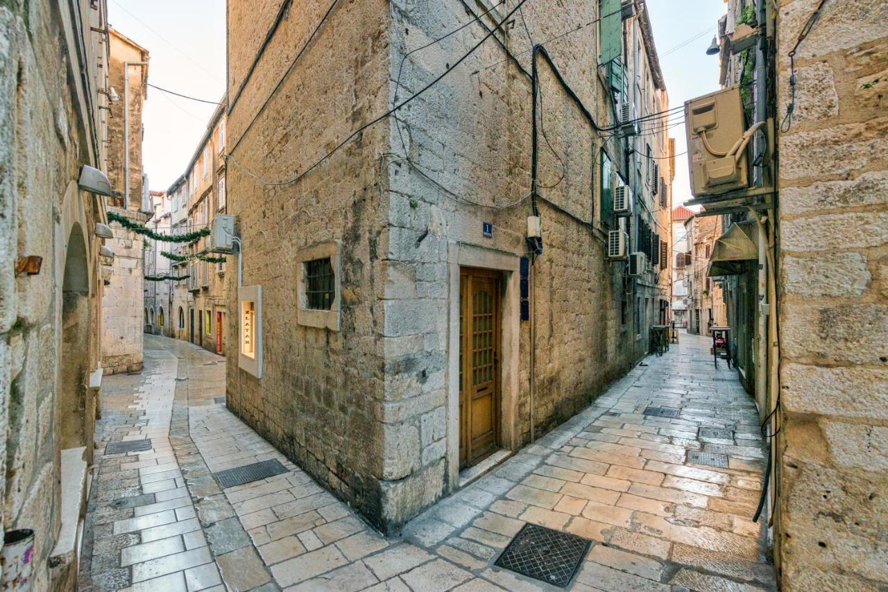 Lct Alberti Palace Apartment Split Exterior photo